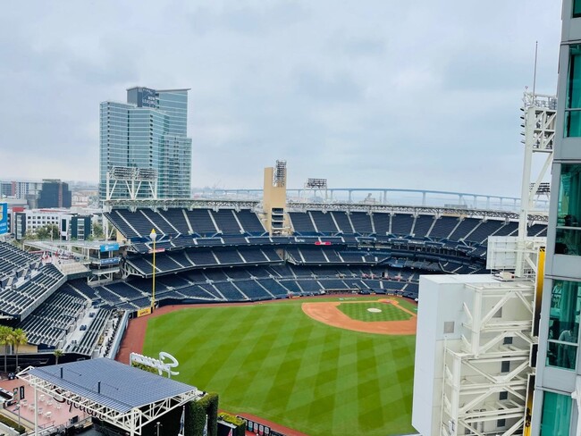 Building Photo - Ballpark View Condo at The Legend! Unit 1402
