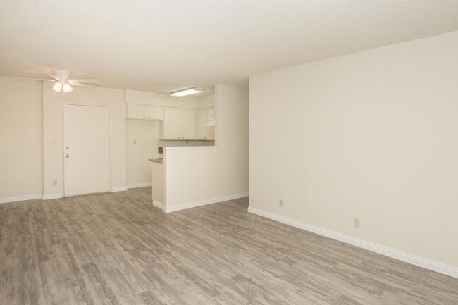 Photo - Emerald Victoria Apartments