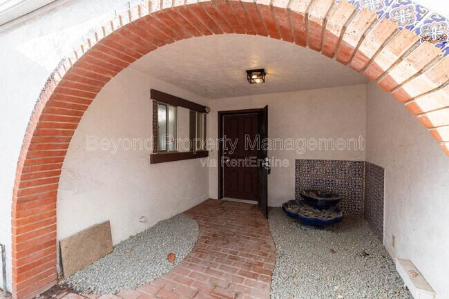 Photo - 3725 Orion Dr