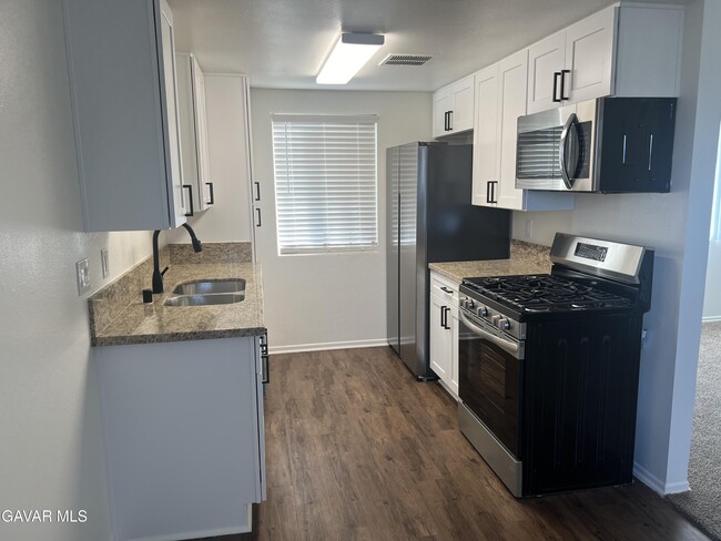 Photo - 4202 W Ave L