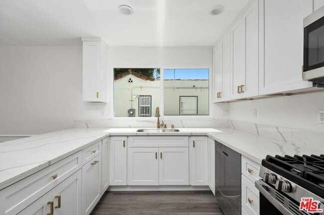 Photo - 8918 Cadillac Ave