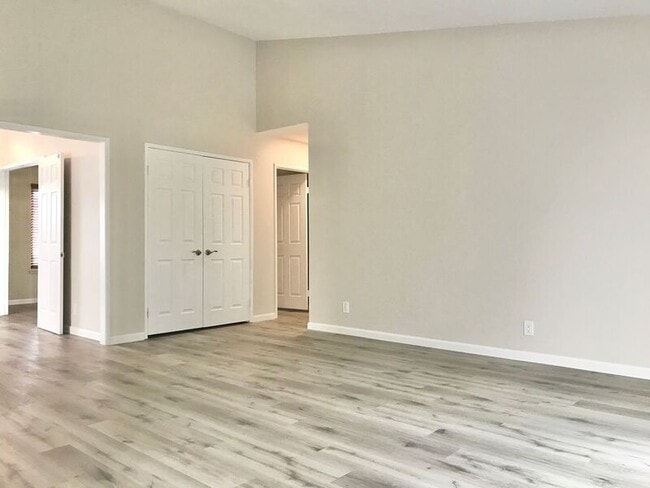 Photo - 28582 La Cumbre