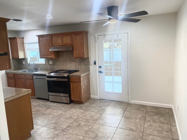 Photo - 81683 De Plata Ave