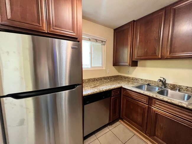 Photo - Beautiful Condo For Rent Near in Linda Vista Unit 12