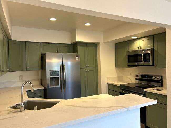 Building Photo - 2924 Camino Capistrano Unit 7A