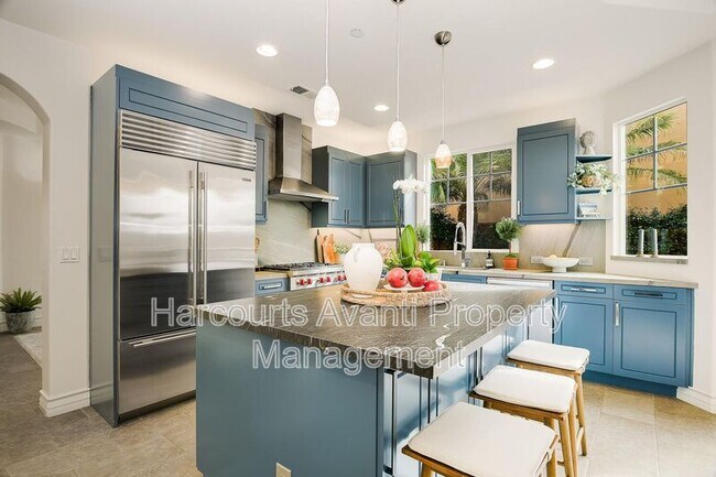 Photo - 409 N Cedros Ave