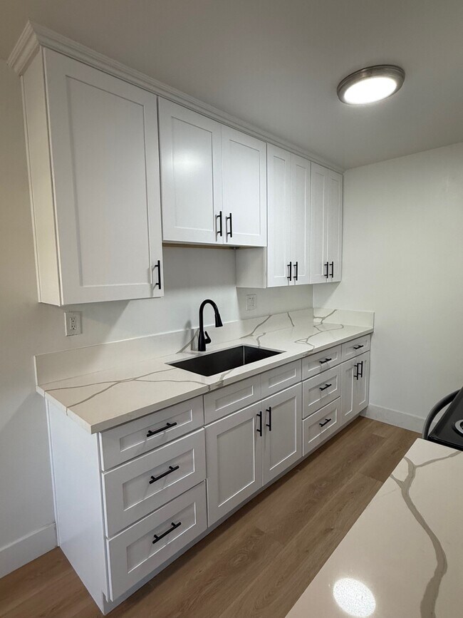 Photo - Buena Capri Apartments