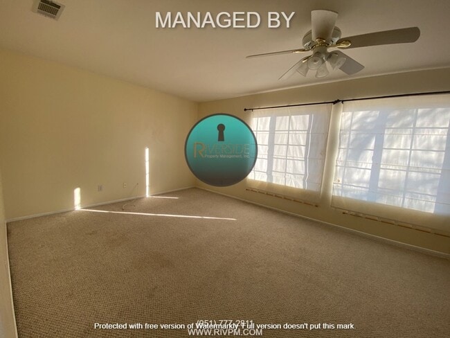 Photo - Spacious 4 Bed 2 Bath Pool Home Located Next Door to Ben Franklin Elementary School!