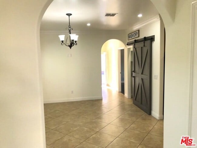 Photo - 1905 Glen Ave