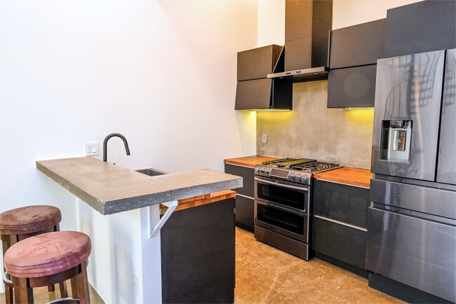 Photo - 1447 11th St Unit B