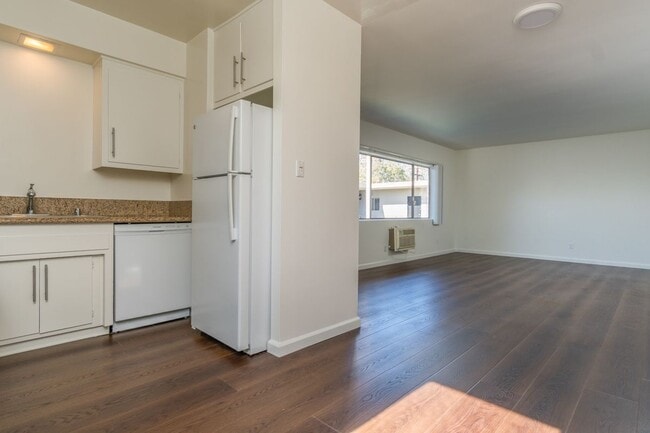 Photo - 4653 Fulton Ave Unit 10