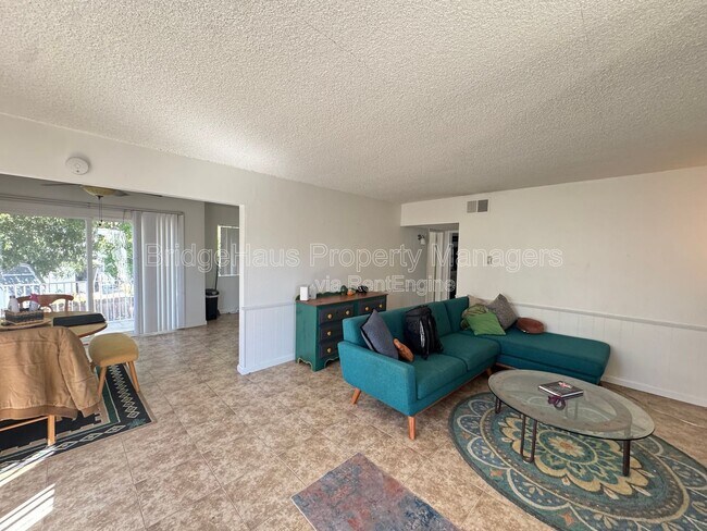 Photo - 1000 Leslie Rd Unit D