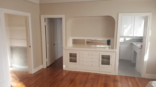 Dining Room - 337 E 49th St Unit 337