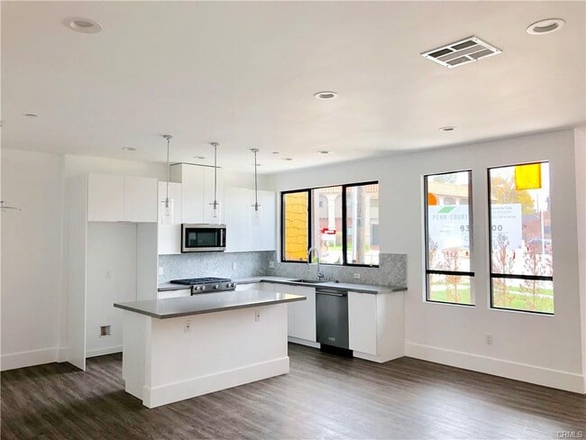 Photo - 4201 Pennsylvania Ave