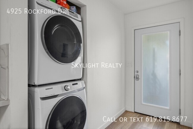 Photo - 4925 Rockford Dr