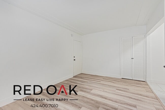 Photo - 851 S Kenmore Ave Unit 21