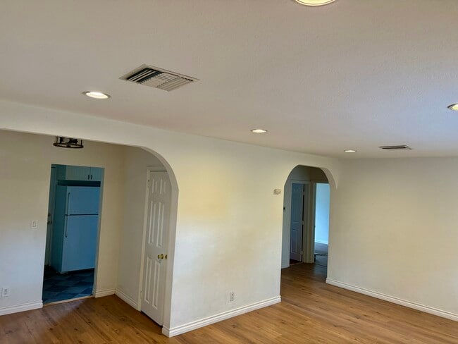 Photo - 8064 Sepulveda Blvd