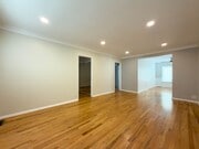 Photo - 10428 Riverside Dr Unit 10428