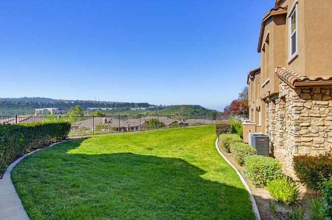 Photo - Single Level Condo - 2 Bedroom + Den With Views in Sabre Springs