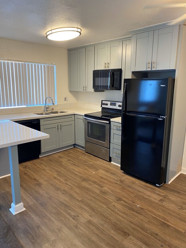 Building Photo - 307 Millar Ave Unit C Rental
