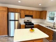 Photo - 635 Woodward St