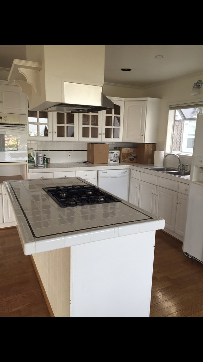 Photo - 706 W 29th St