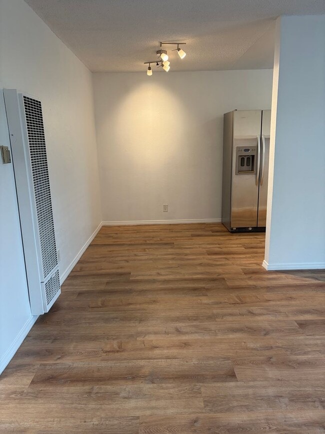 Photo - 534 Santa Clara Ave Unit 06