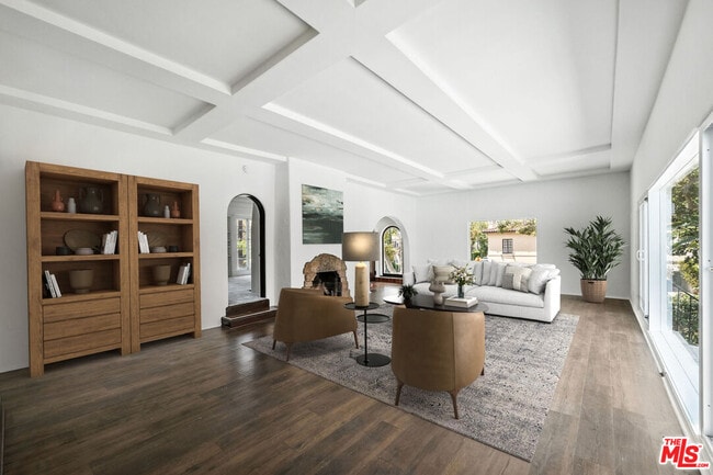 Photo - 100 N Mansfield Ave