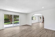 Photo - 1589 N O'malley Way