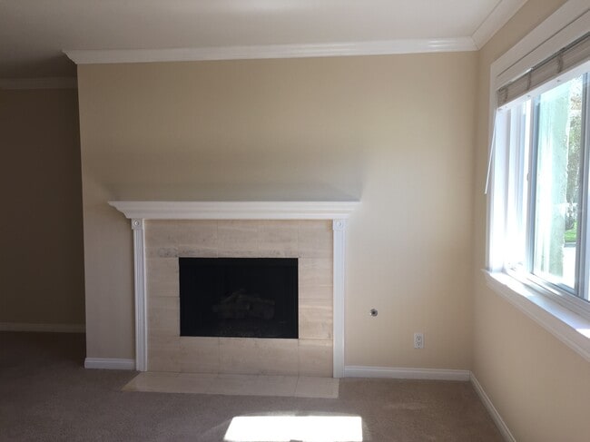 Photo - 237 Green Lea Pl