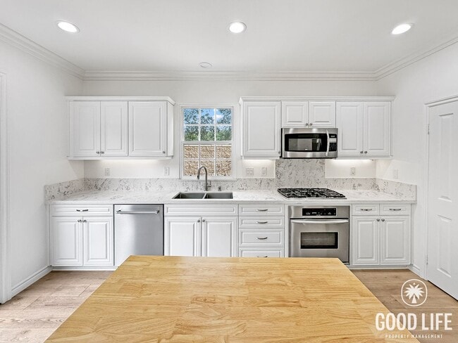 Photo - Highly Desired Irvine Living | 3-Bed, Office, Gated Community