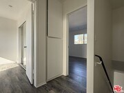 Photo - 613 W Queen St Unit 4