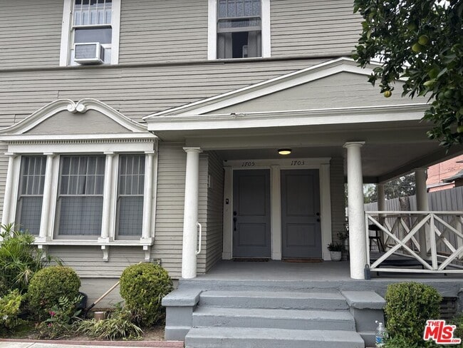 Building Photo - 1703 S Burlington Ave