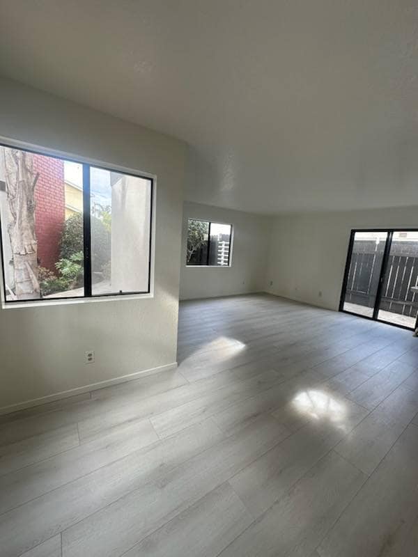 Photo - 917 Peninsula St