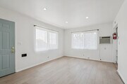 Living room - 2515 Wabash Ave Apartments Unit #2