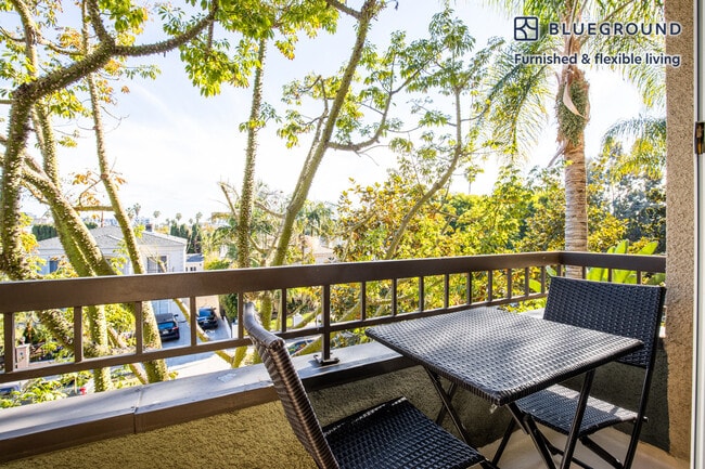 Photo - 467 S Arnaz Dr Unit SI FL3-ID363