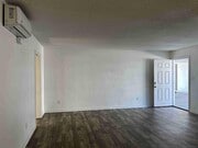 Photo - 2006 Diamond St Apartment Unit 3