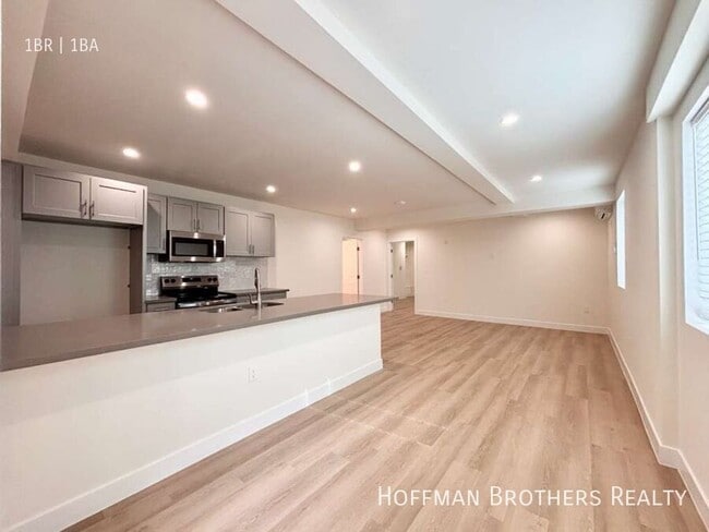 Photo - 6738 Independence Ave Unit 106