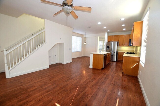 Photo - 4Br/3-1/2 bathroom Home