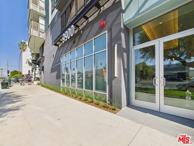Building Photo - 9900 Venice Blvd. Unit 609