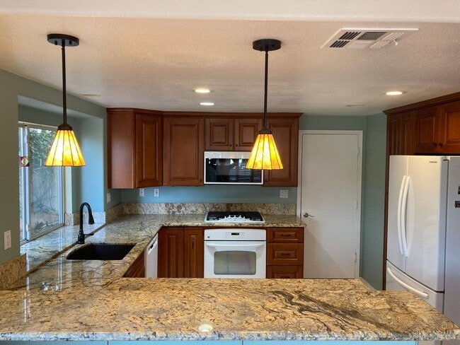 Available NOW Charming 3-Bedroom Home for ... - Available NOW Charming 3-Bedroom Home for ...