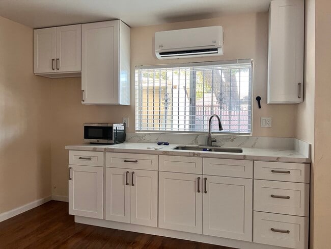 Photo - 1404 Dawley Ave Unit Remodeled ADU