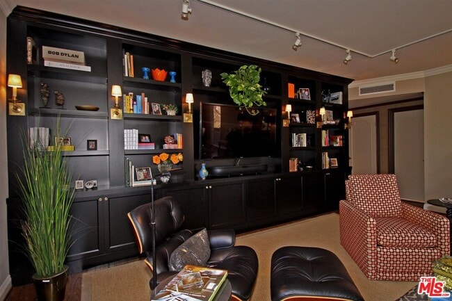 Photo - 412 N Palm Dr Unit 402