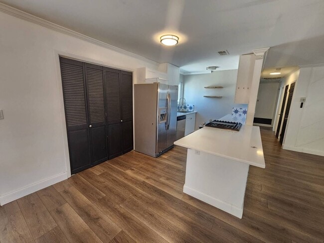 Building Photo - MUST SEE!!! Move in Ready! 3 Bedroom Home