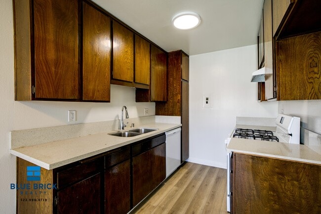 Photo - 5452 Corteen Pl Unit 25