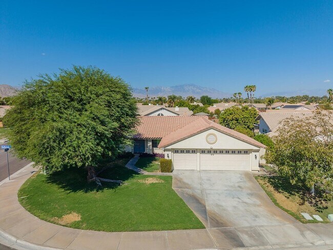 Photo - 44435 Buttercup Ln
