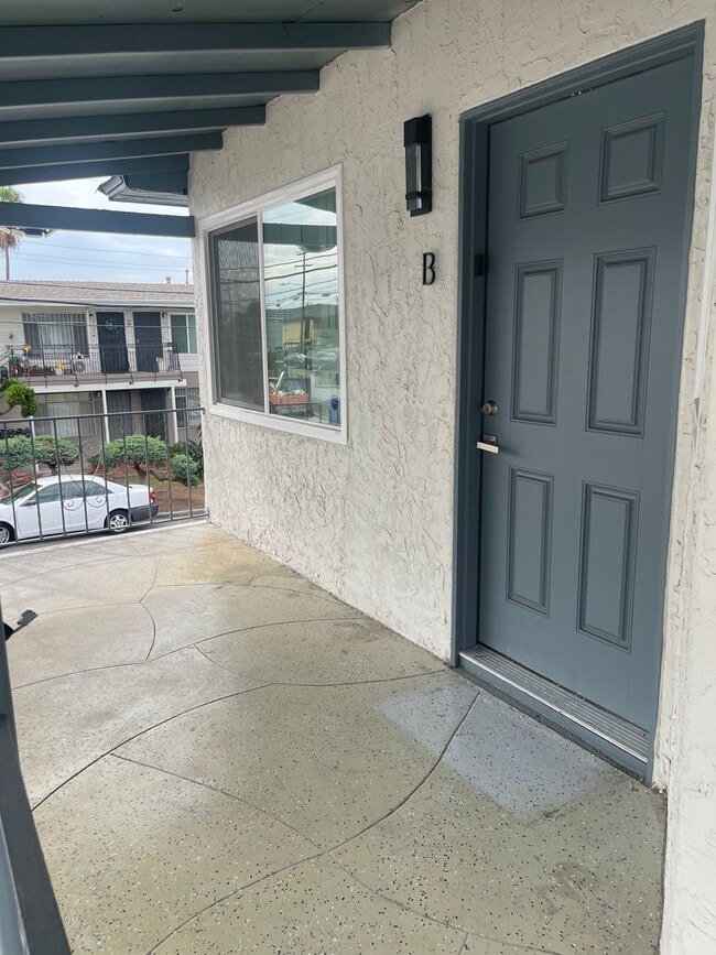 Photo - Updated 1 Bedroom 1 Bathroom apartment in San Diego Unit 3804 #2