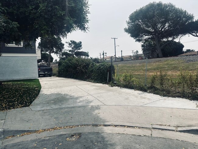 Photo - 4626 W 166th St