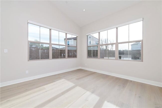 Photo - 128 Rimstone