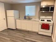 Kitchen - 512 S Belle Ave Unit #3